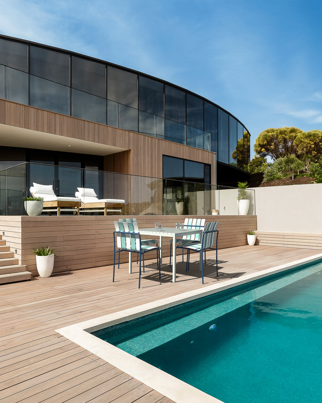 StackChair – Indoor/Outdoor Chair (Blue & White) | B2B Pricing Chair - Wheeler Display